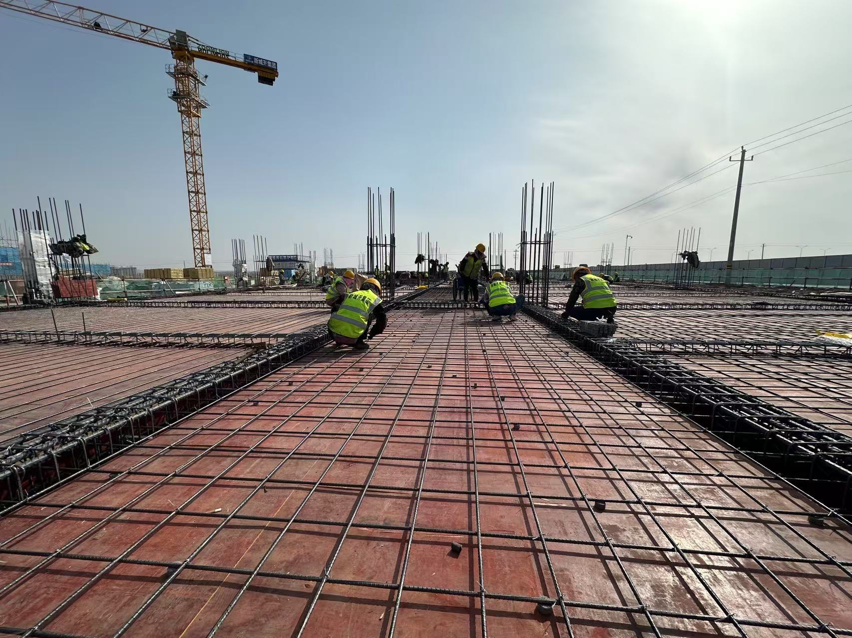 建設(shè)正當(dāng)時(shí) 搶抓黃金期 新城開(kāi)集團(tuán)各建筑安裝工程項(xiàng)目持續(xù)刷新進(jìn)度條